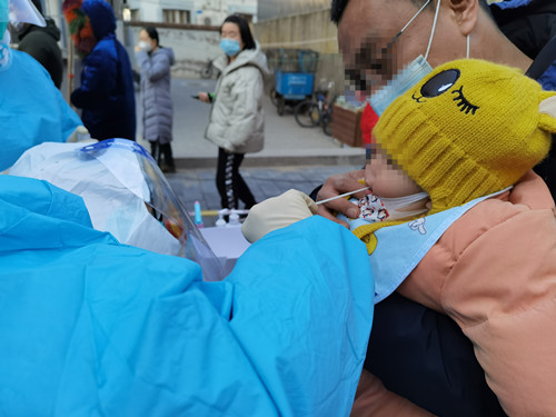 1小時組隊 火線馳援 北京天壇醫院30名采樣隊員奮戰順義抗疫一線