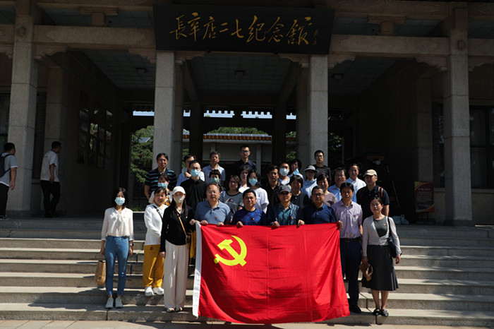 北京天壇醫(yī)院與豐臺區(qū)醫(yī)保中心開展聯(lián)合黨日：用好一支筆，守護人民群眾“救命錢”